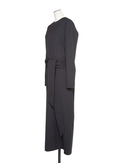 calm one-piece
